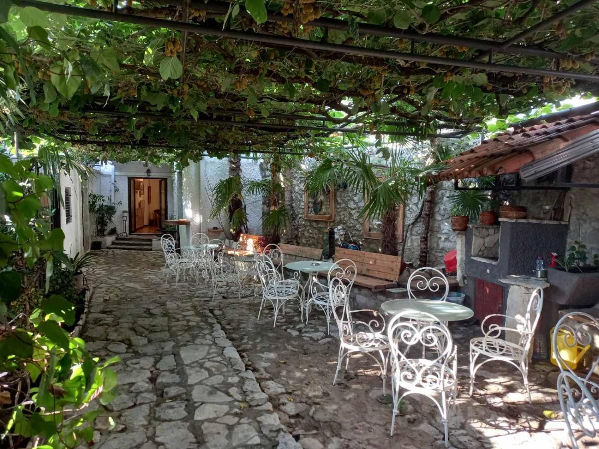 פודגוריצה Heart Of Old Town Guesthouse מראה חיצוני תמונה